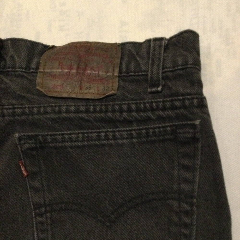 vintage Levi’s 505 black 33x30 (meas) SF USA